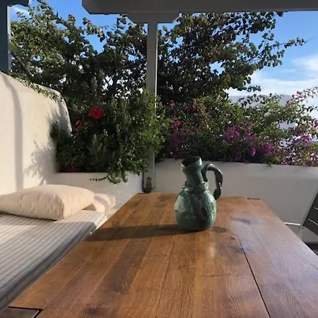 Traditional Beach House In Mykonos